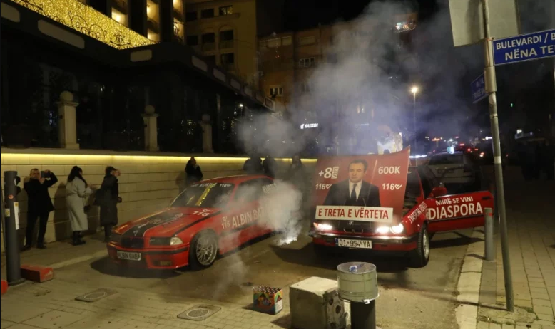 Numërohen mbi 95  të votave në Kosovë  Vetëvendosje drejt fitores  nis festa në rrugët e Prishtinës