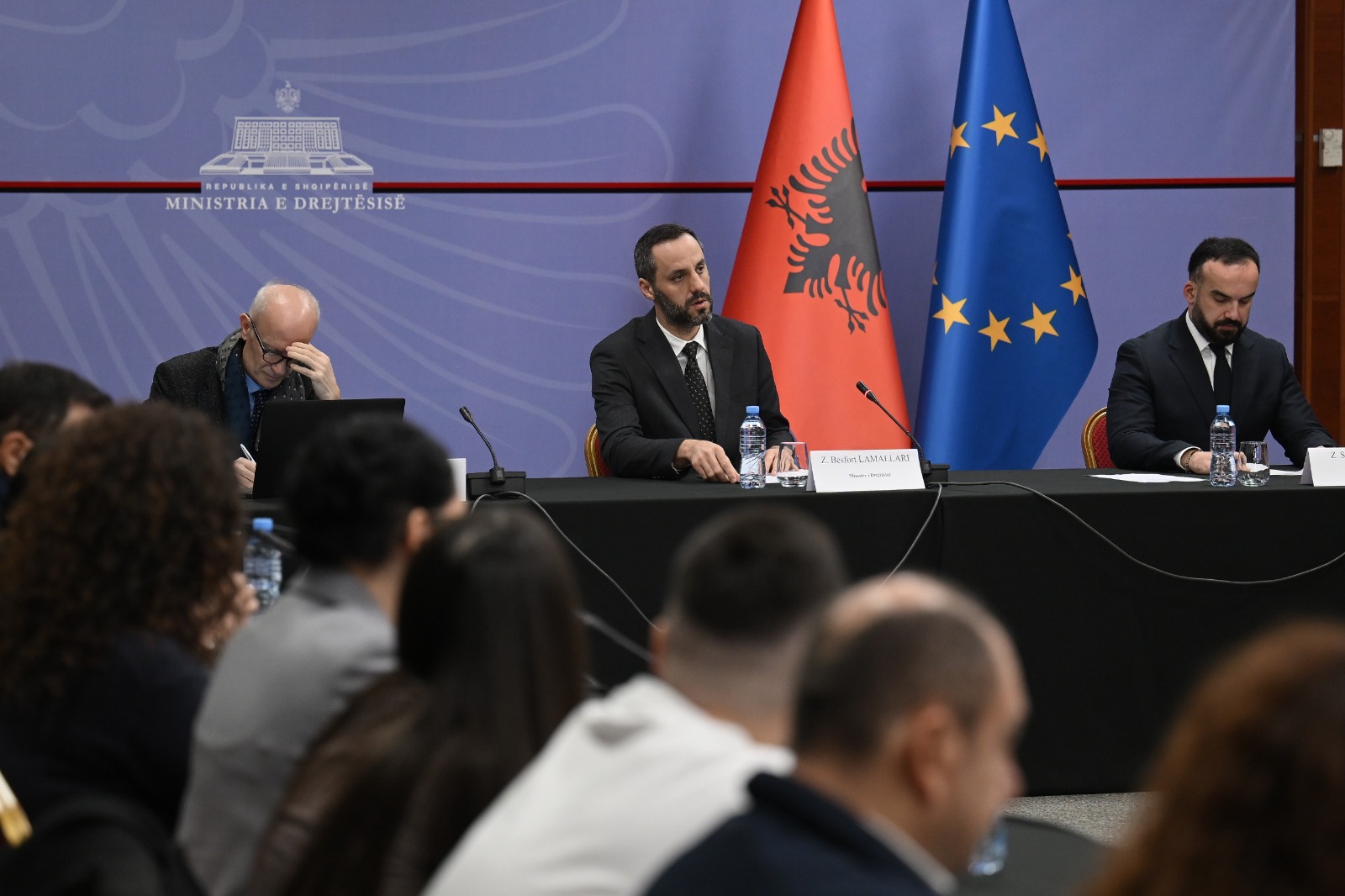 Krimet mjedisore  ministrat Lamallari e Jaupaj në tryezë për Kodin e ri Penal  Do të kemi një produkt që reflekton stadin për Shqipërinë sot dhe nesër në BE