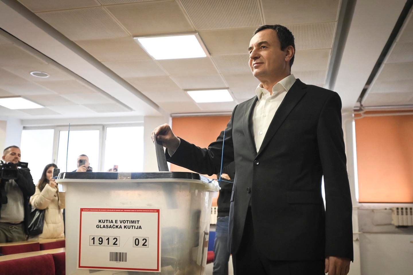 Dalin Exit Poll et e para  Vetëvendosja rikonfirmohet forcë e parë  Hamza 23 9 përqind  Abdixhiku 16 1 përqind