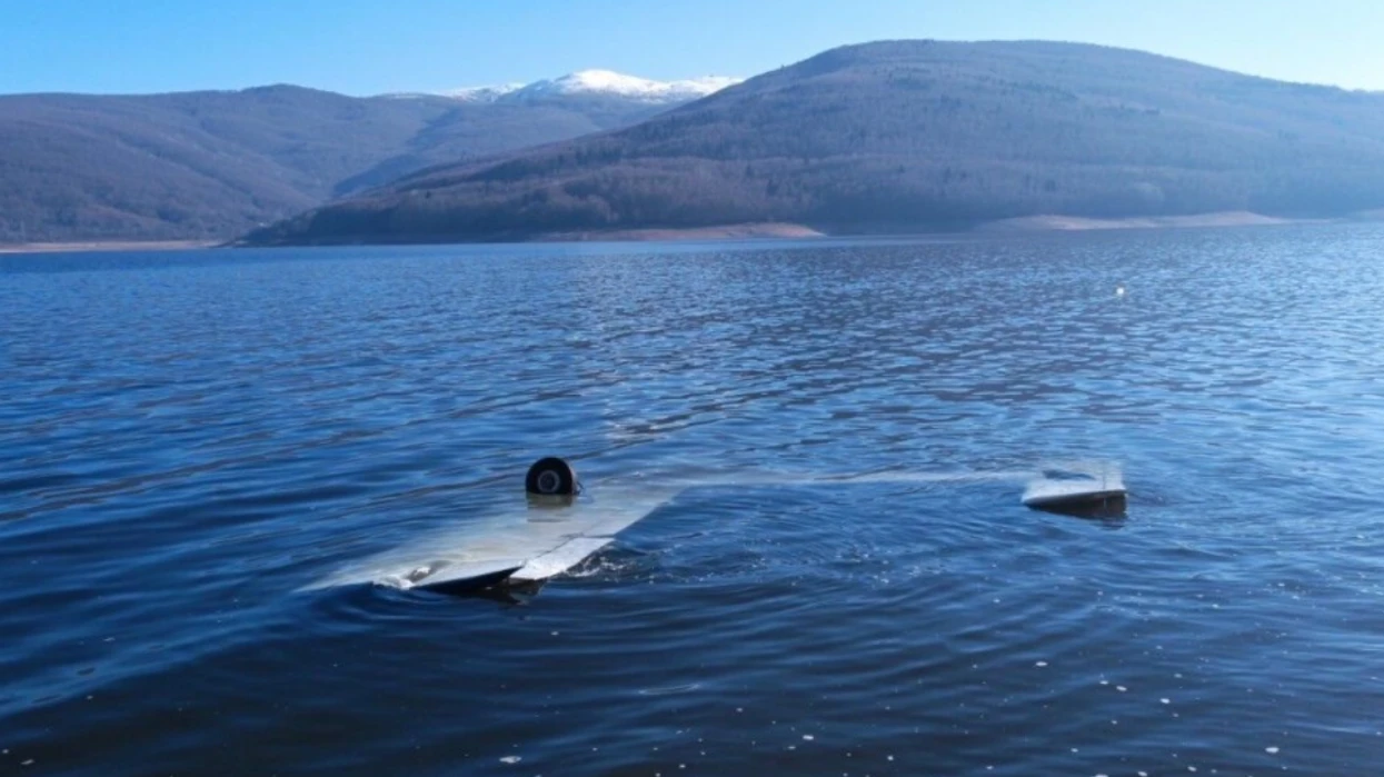 Rrëzohet një avion në Maqedoni të Veriut