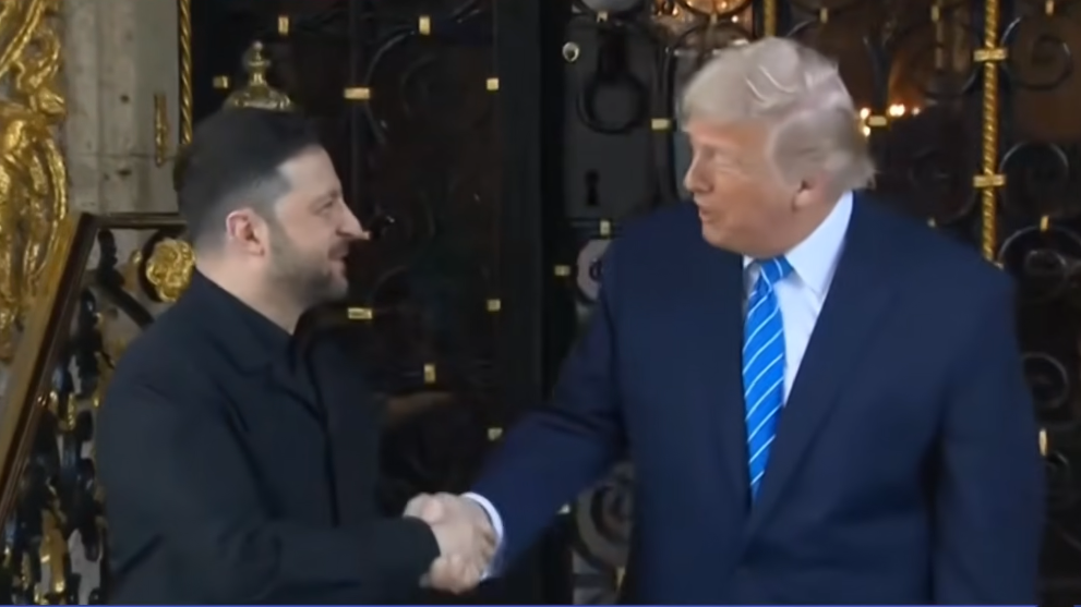 Presidenti i Ukrainës  Zelensky mbërrin në Mar a Lago  takohet me presidentin Trump