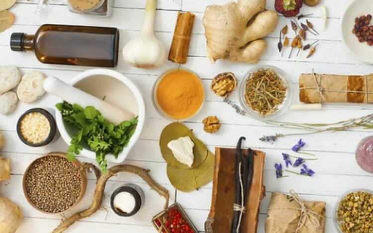 9 metoda shtëpiake për të përballuar më mirë ftohjen ose gripin