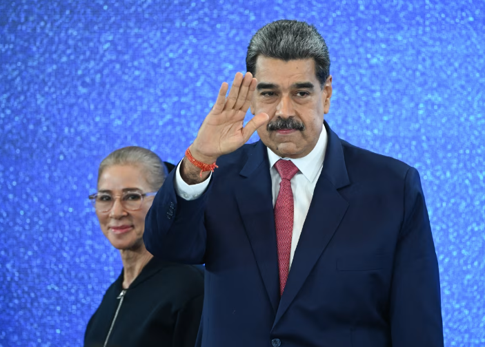  Maduro dhe bashkëshortja e tij u nxorrën zvarrë nga dhoma e gjumit   CNN zbardh detaje nga aksioni i Delta Force në Venezuelë