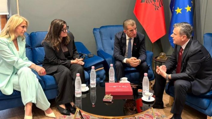 Balla takim me përfaqësues të diasporës shqiptare: Së shpejti një shkollë shqipe në Bolonja