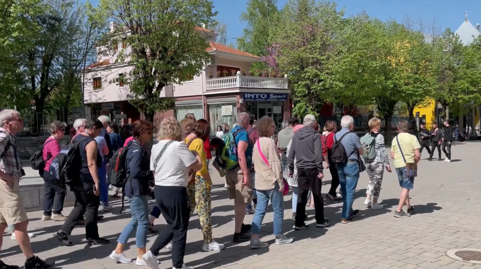 Të huajt zgjedhin juglindjen  rritet numri i prenotimeve në Korçë  Pogradec dhe fshatra