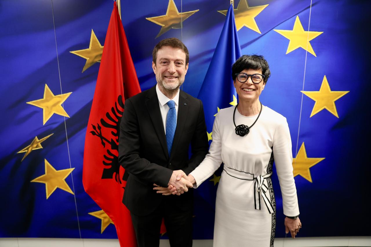 Ministri Hoxha takon Komisioneren Kos  Perspektiva evropiane e Shqipërisë e ndërtuar mbi rezultate konkrete