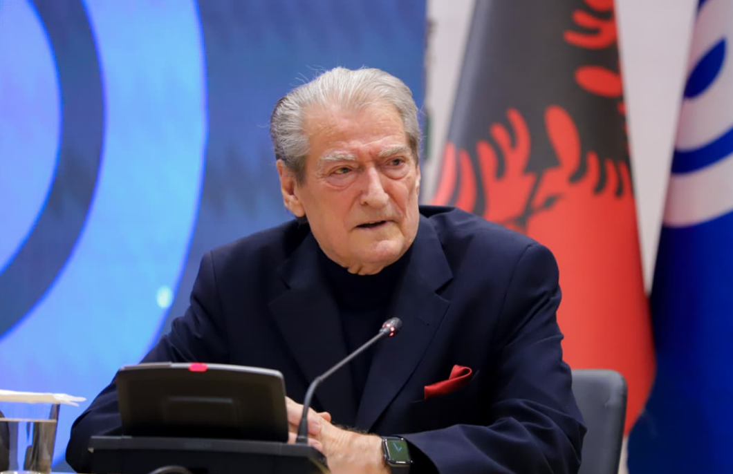 Berisha  S ka integrim me Ramën  Kreu i PD i përgjigjet kryeministrit për akuzat se opozita lobon kundër Shqipërisë