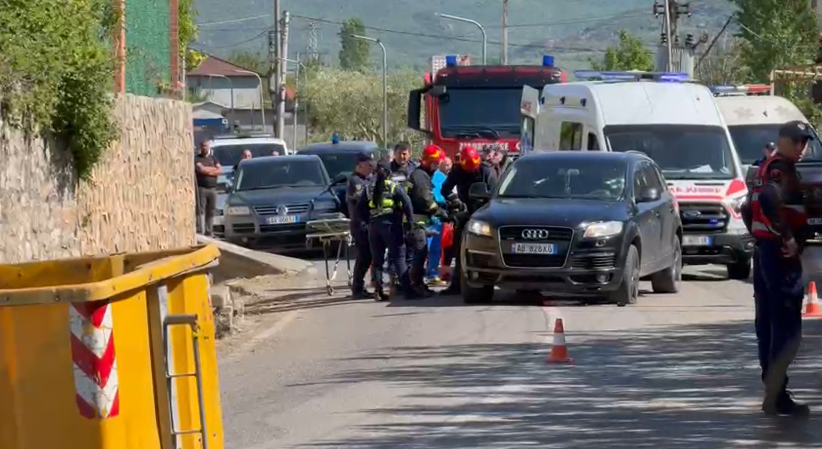 Atentati në Lezhë  viktimat burrë e grua  trupat ende në makinë  VIDEO 
