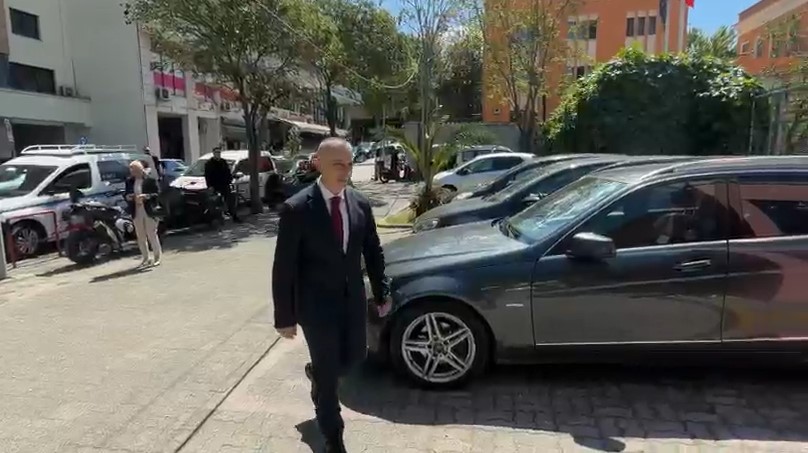 deputeti-i-pd-paraqitet-ne-spak-do-pyetet-per-atentatin-qe-iu-be-ne-vitin-2019