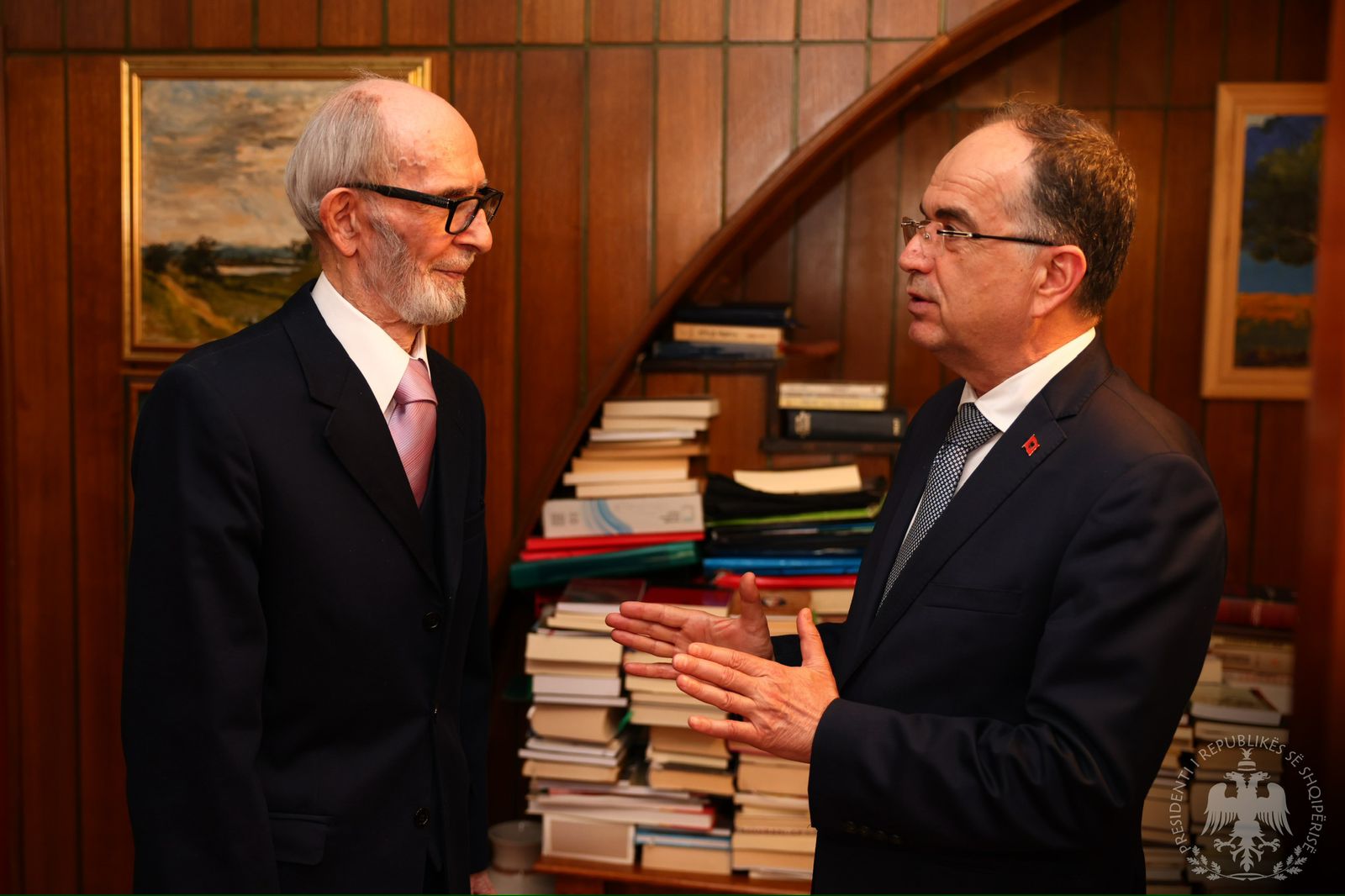 Begaj reagon pas ndarjes nga jeta të Rexhep Qoses  Një akademik i rrallë iku nga Panteoni i figurave të mëdha të vendit