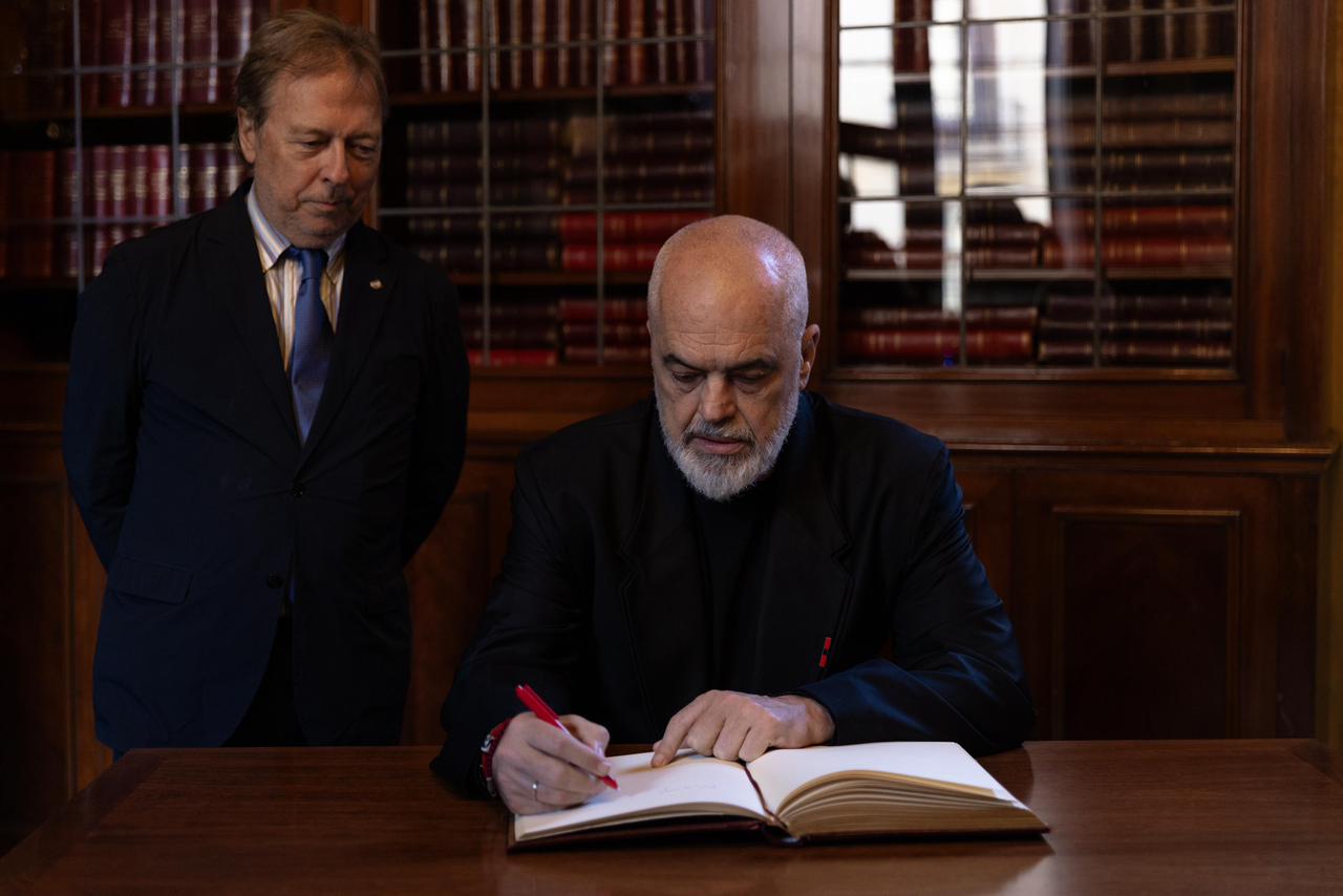 Rama nga Barcelona  Shqipëria  destinacioni i preferuar turistik për spanjollët