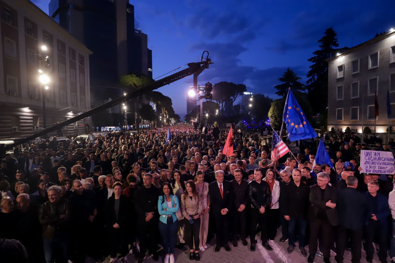 Dalin para gjykatës protestuesit e PD së  mbrojtja kërkon përjashtimin e gjyqtarit