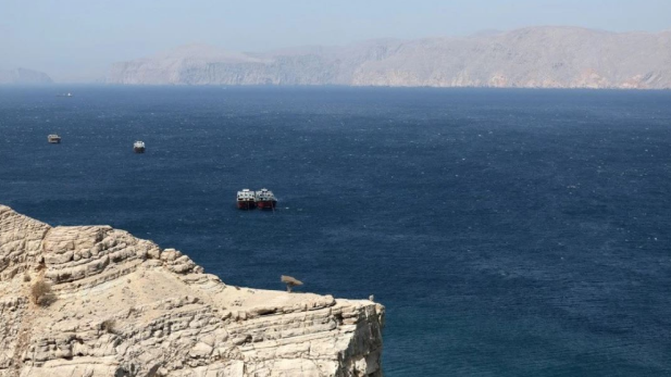 Anija cisternë e naftës u bombardua në Ngushticën e Hormuzit  Tajlanda konfirmon vdekjen e 3 anëtarëve të ekuipazhit