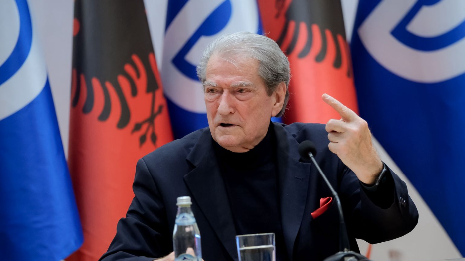 Berisha porosi krerëve të degëve  Riorganizoni partinë  Rama del nga ky qerthull vetëm po e lamë ne