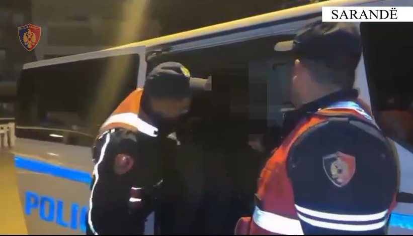 Rrugëve të Sarandës me pistoletë me vete  arrestohet 30 vjeçari vlonjat