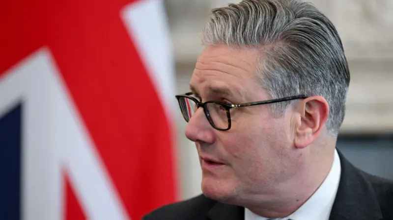 Starmer udhëton drejt Gjirit Persik  Mbretëria e Bashkuar do të bëjë gjithçka për të mbështetur armëpushimin