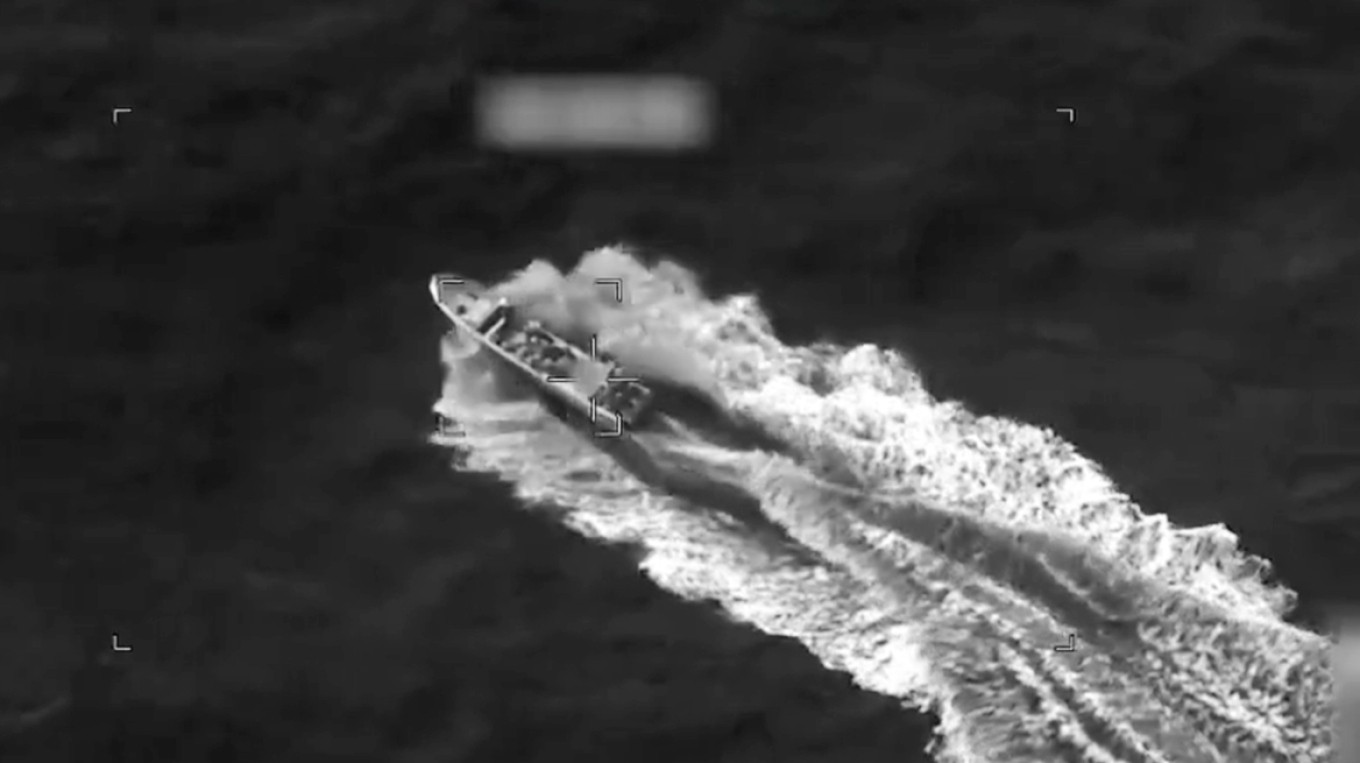 Lufta kundër trafikut të drogës  SHBA godet një motoskaf në Paqësor  tre të vrarë  VIDEO 