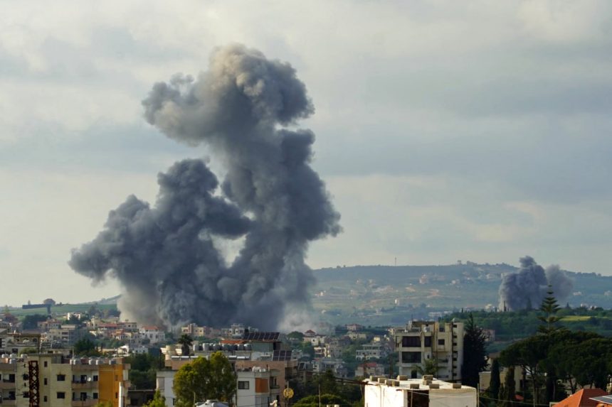 13 të vrarë në jug të Libanit  Izraeli vijon bombardimet  pavarësisht armëpushimit