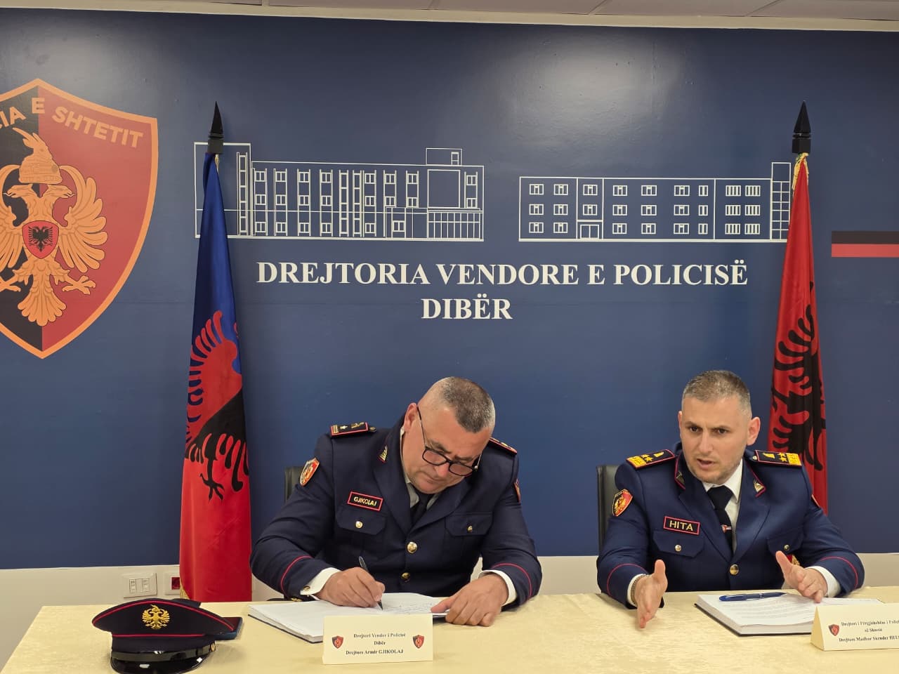 Hita takim me strukturat e Policisë në Kukës e Dibër  jep porositë  Fokus te siguria në shkolla  rrugë dhe sezoni turistik