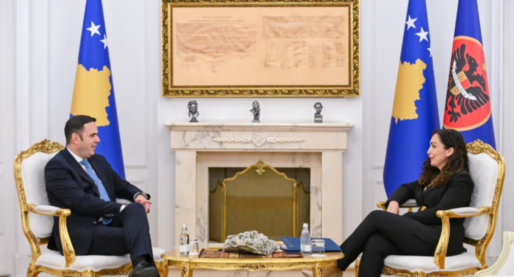 Abdixhiku  LDK pajtohet të garojë së bashku me ish presidenten Osmani në zgjedhjet e qershorit