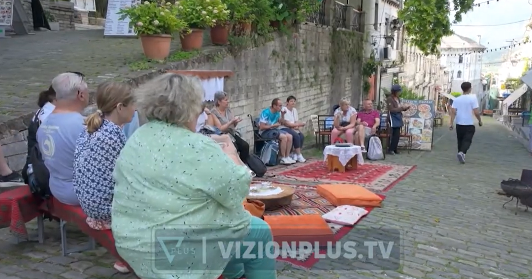  Fest në sokak  në Gjirokastër  pesë ditë aktivitete gjallërojnë qytetin  tërhiqen turistët