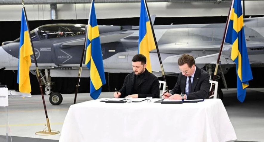 Suedia i dorëzon Ukrainës 16 aeroplanë luftarakë Gripen