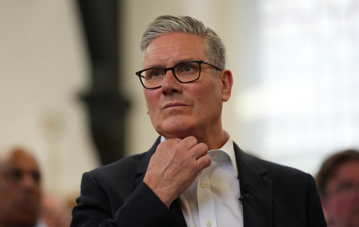 Starmer humb zgjedhjet lokale  partia e Nigel Farage triumfon në garën për këshillat lokale