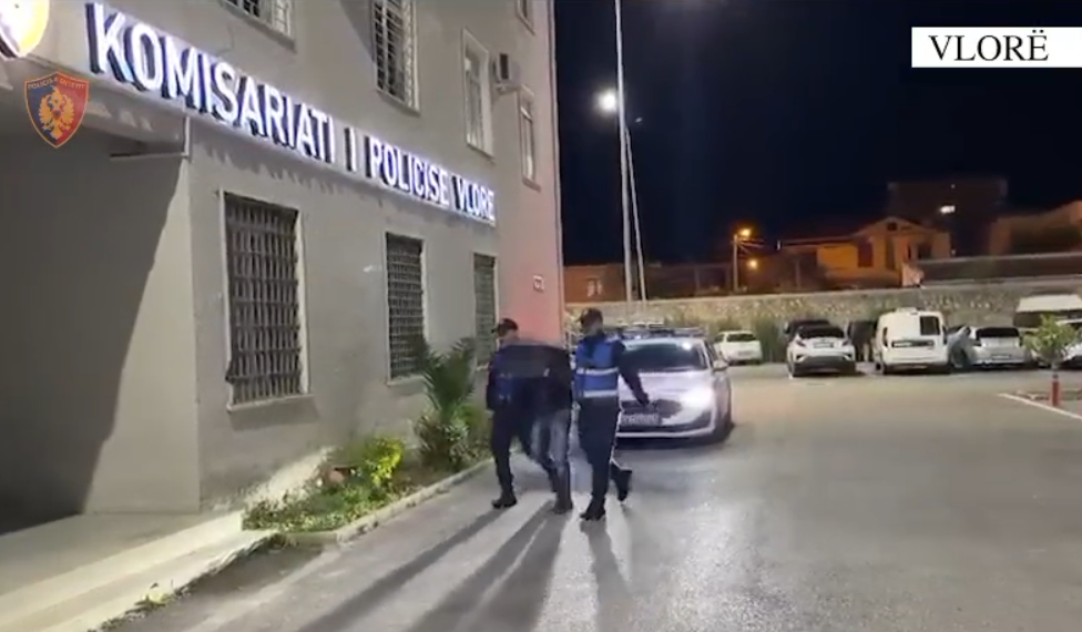 Vlorë  tentoi të vidhte motomjetin  arrestohet në flagrancë 20 vjeçari
