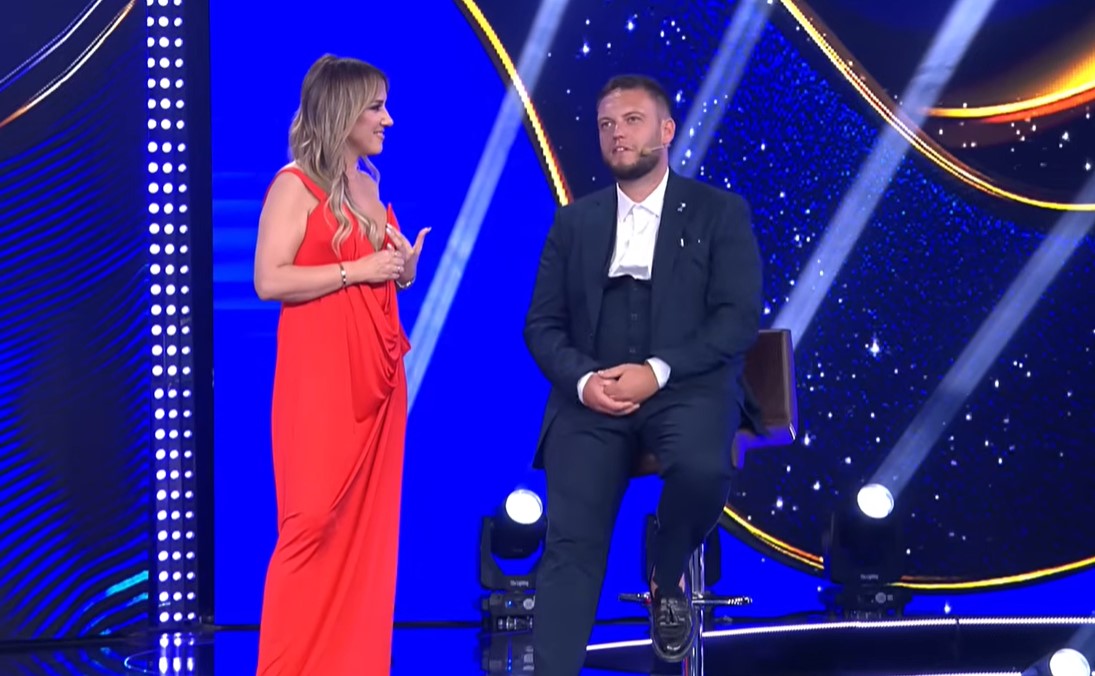 Henri largohet nga Ferma Vip  publiku vendosi të mbajë në garë Blerinën