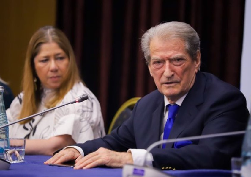 Berisha  Integrimi në BE të jetë proces i bazuar në meritë