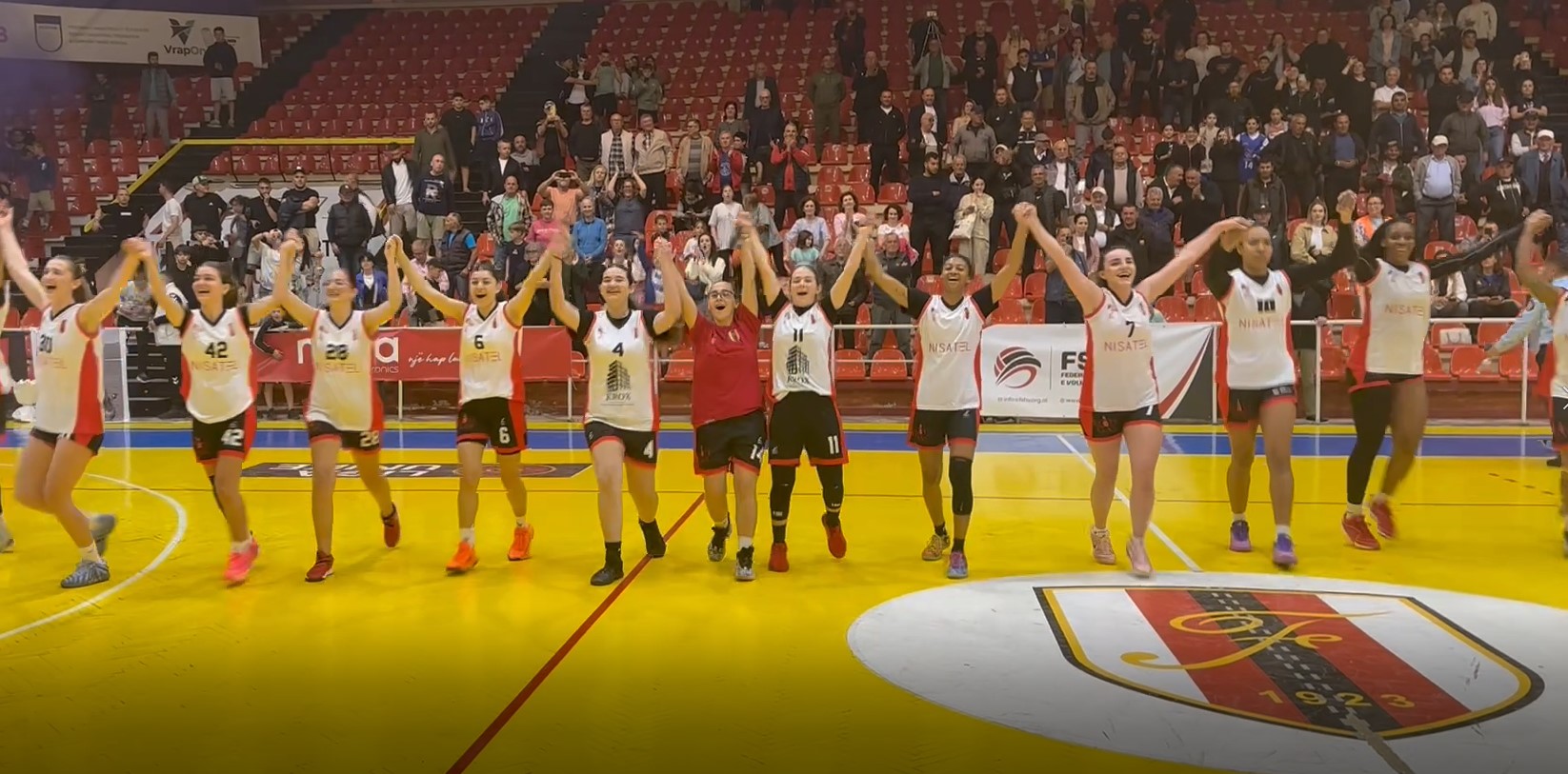 Flamurtari 27 herë kampion kombëtar  vlonjatet dominuese absulote në basketbollin e femrave  asnjë humbje këtë sezon