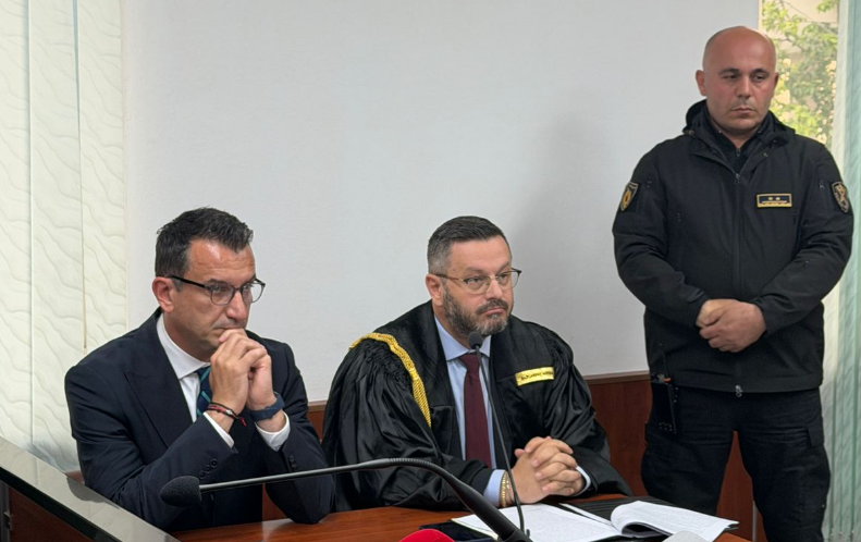  Po më kufizojnë të drejtën për t u mbrojtur   Veliaj në Gjykatën Administrative  Ky pushtet i pakontrollueshëm është arbitraritet  jo drejtësi