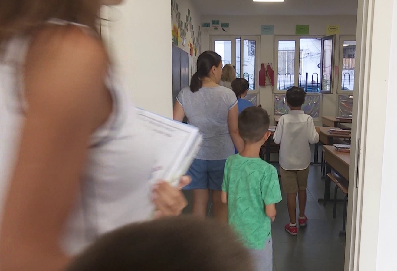 Kurset mbingarkojnë fëmijët  shumë prej tyre detyrohen të ndjekin orë mësimi private pas shkollës