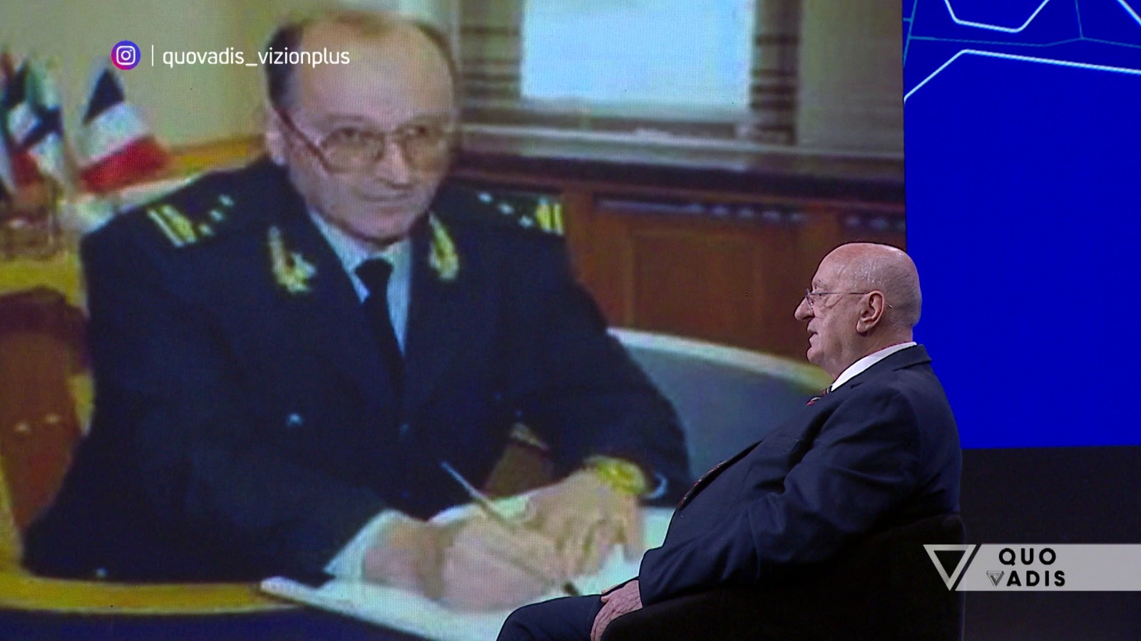 Pse nuk u rrëzua regjimi i Hoxhës nga të huajt  Ish agjenti  Sundonim me informacion 