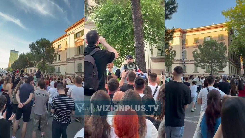 Tensionet në Zvërnec  qytetarët protestojnë në Tiranë