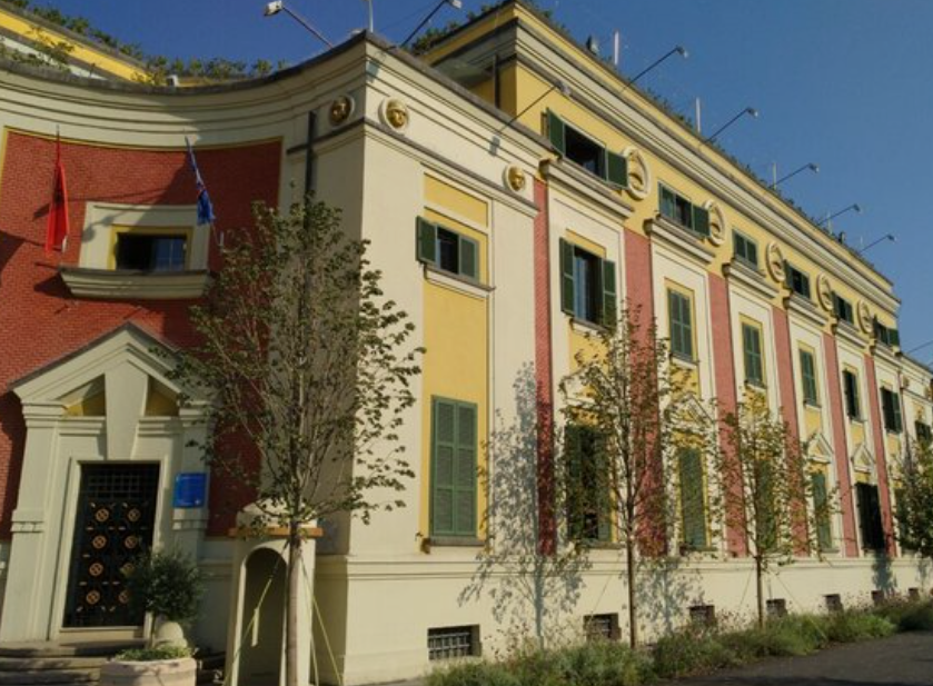Bashkia e Tiranës shtyn afatet për kreditë e buta  Ristani  Asnjë qytetarët nuk do të pengohet të jetë pjesë e këtij programi