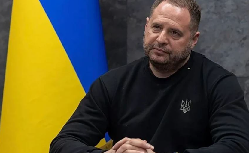 Ish shefi i stafit të Zelensky i dyshuar për korrupsion