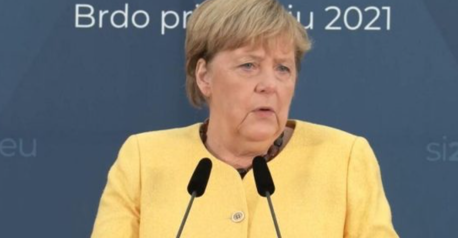PE i jep  Urdhrin Evropian të Meritës  Angela Merkel