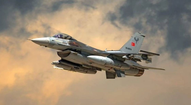 Tension në ajër në Egje  avionët turq kalojnë hapësirën greke
