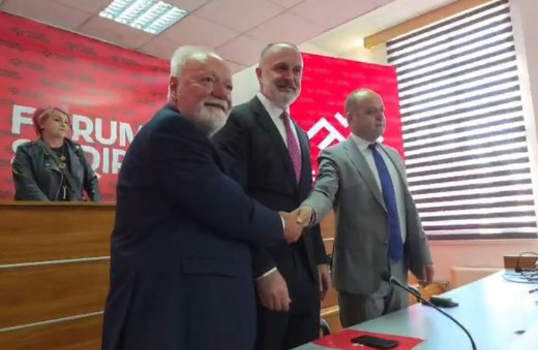 Tre subjekte politike bashkohen në Mal të Zi  shpallet zyrtarisht Forumi Shqiptar