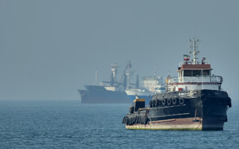 SHBA bllokon anijet drejt Iranit  51 mjete detare të ndaluara në Hormuz