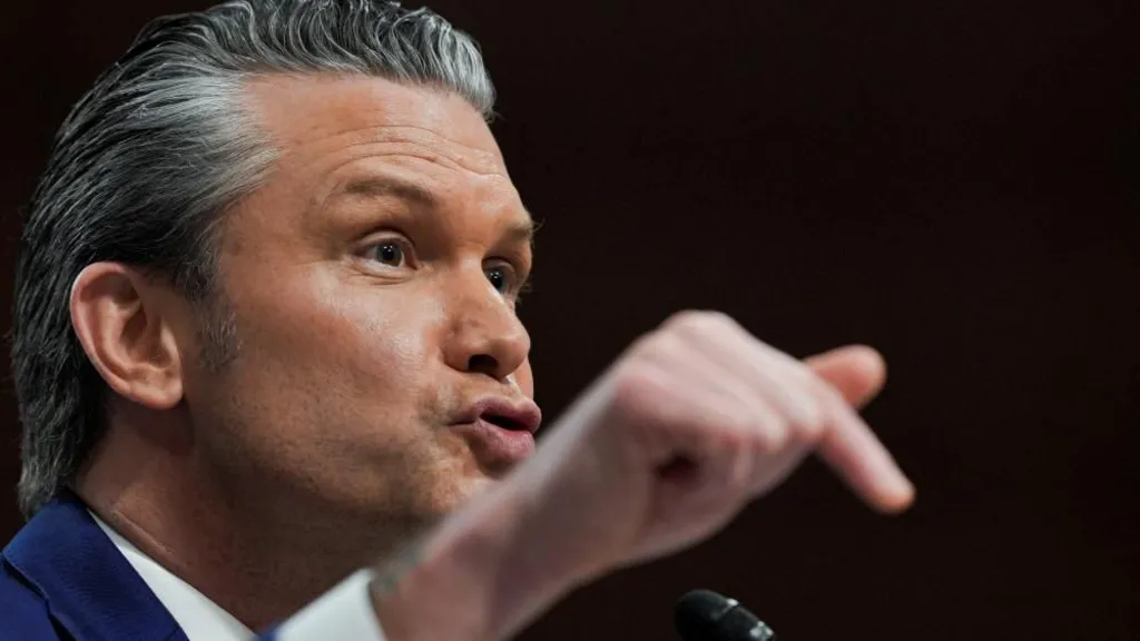 hegseth-afati-per-te-kerkuar-miratimin-per-luften-me-iranin-eshte-pezulluar