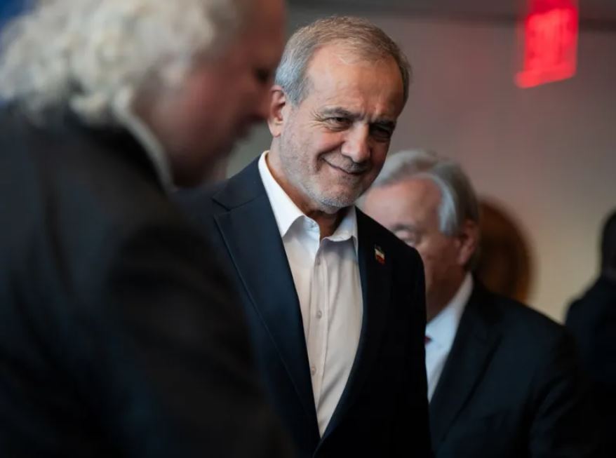 Presidenti iranian  Nuk synojmë armë bërthamore  por nuk bëjmë kompromis me dinjitetin e vendit