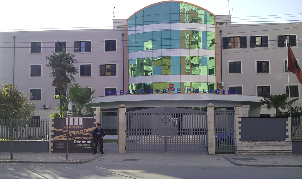 Aksidenti tragjik me dy fëmijë të vdekur  pezullohet drejtori i Policisë së Durrësit