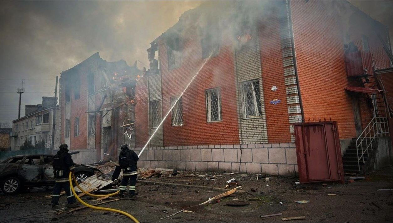Sulmi rus në Kiev goditi edhe zyrën e OBSH së  rëndohet bilanci nga goditja me dronë dhe raketa