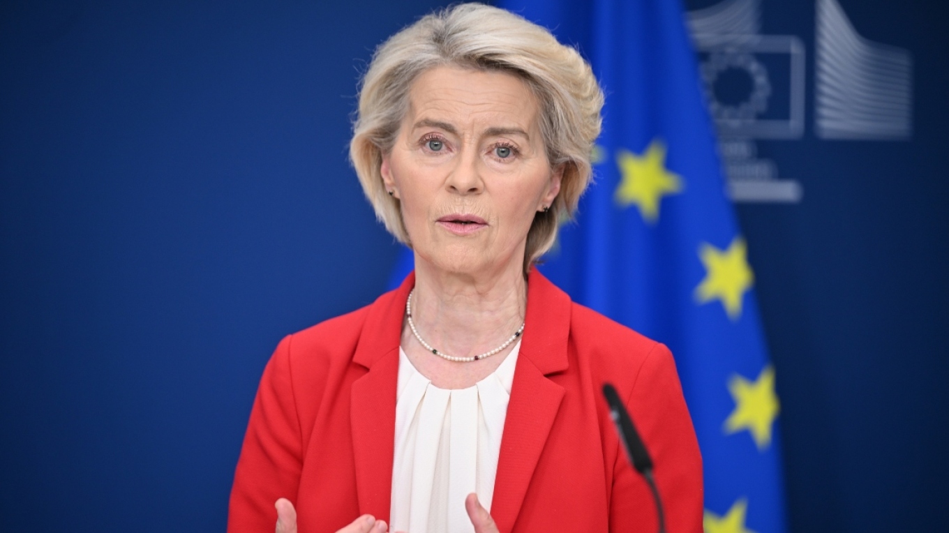 Von der Leyen pas komunikimit me Trump  Progres i kënaqshëm drejt ratifikimit të marrëveshjes tregtare BE SHBA