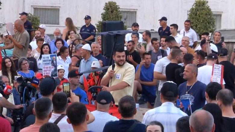 Dita e 29 të e protestës  qytetarët nisin marshimin