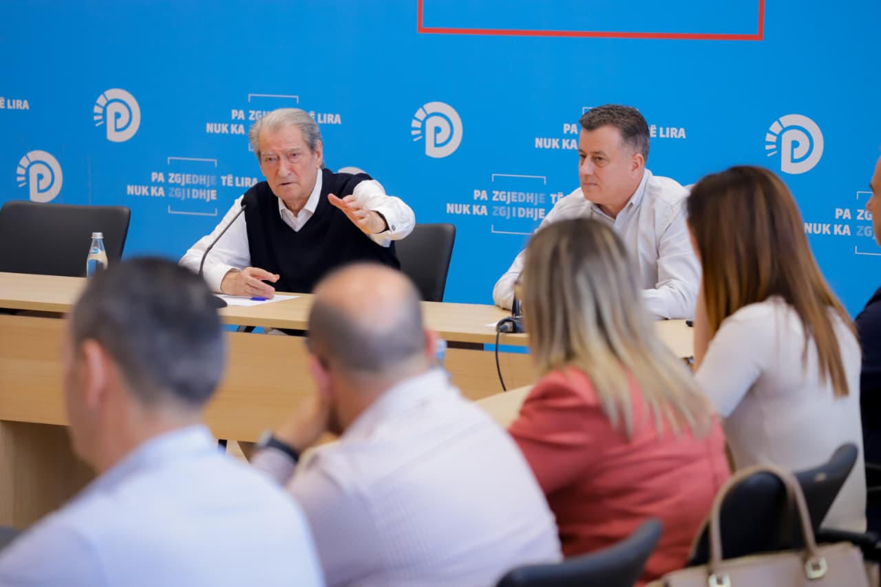 Berisha mbron punën e SPAK  Grupet e drogës mbështeten nga Edi Rama dhe Ergys Agasi