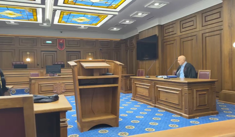 Shtyhet seanca për kryebashkiakun Erion Veliaj  prokurori Ols Dado kërkon pezullimin e afateve të paraburgimit