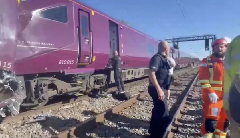 Përplasen trenat në Londër  një viktimë dhe disa të plagosur nga aksidenti hekurudhor